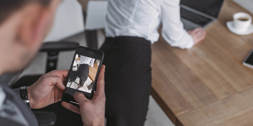 How to Recognize and Report Sexual Harassment in the Workplace How to Recognize and Report Sexual Harassment in the Workplace